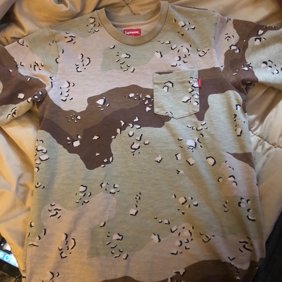 Supreme desert camo pocket tee - Picture 2 of 3